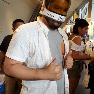 Meet your Posher, Derrick